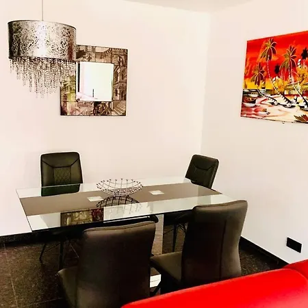 아파트 Wunderschoene Terrassenwohnung Mit Blick Ins Gruene! 메어부쉬