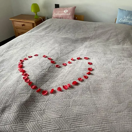 Wunderschoene Terrassenwohnung Mit Blick Ins Gruene! Apartment *