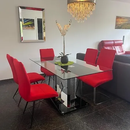 Wunderschoene Terrassenwohnung Mit Blick Ins Gruene! 아파트