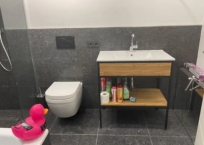 Wunderschoene Terrassenwohnung Mit Blick Ins Gruene! * Meerbusch